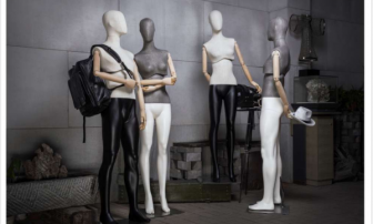 Mannequin Display in Window